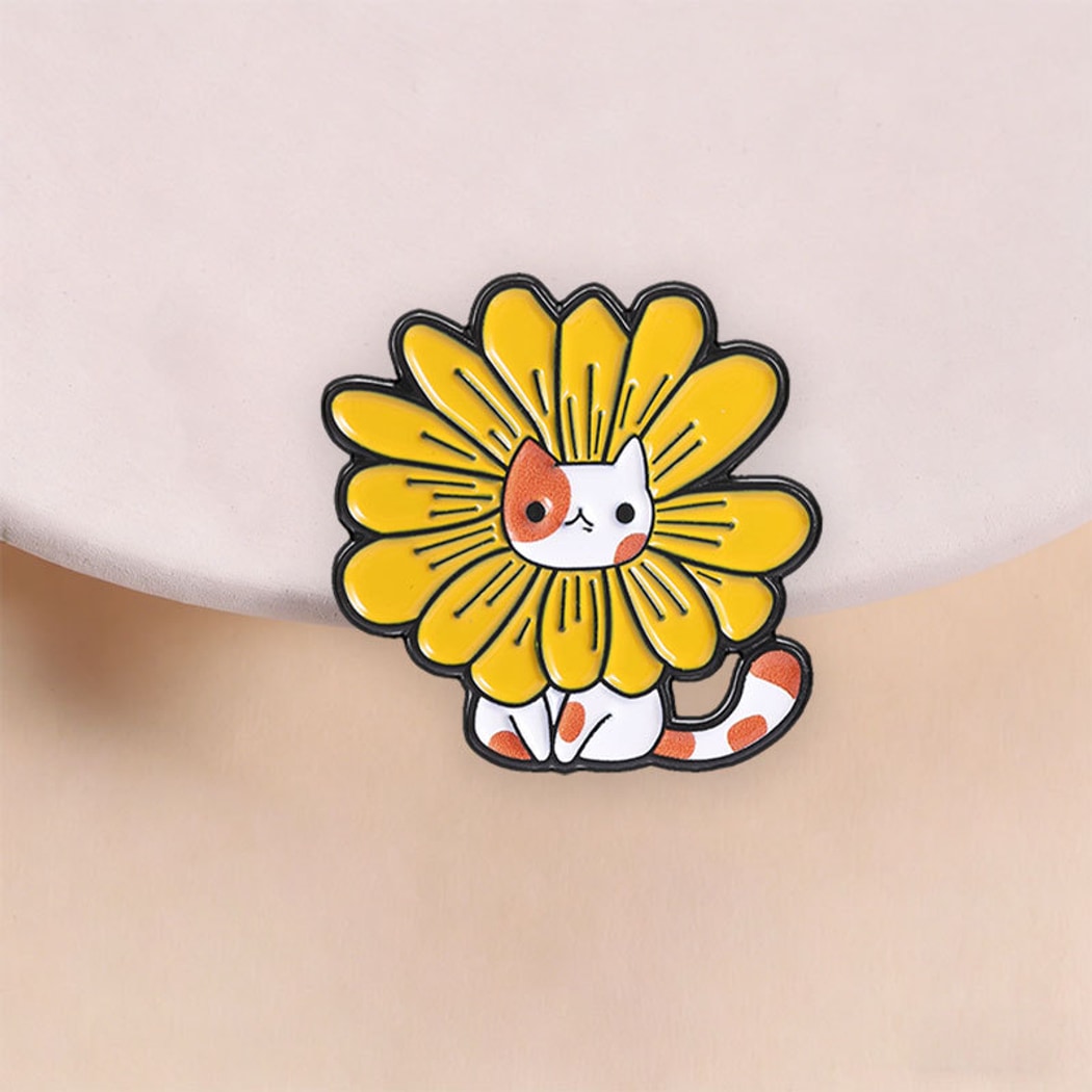 Pinori - Sunflower Cat Decorative Pin Brooch