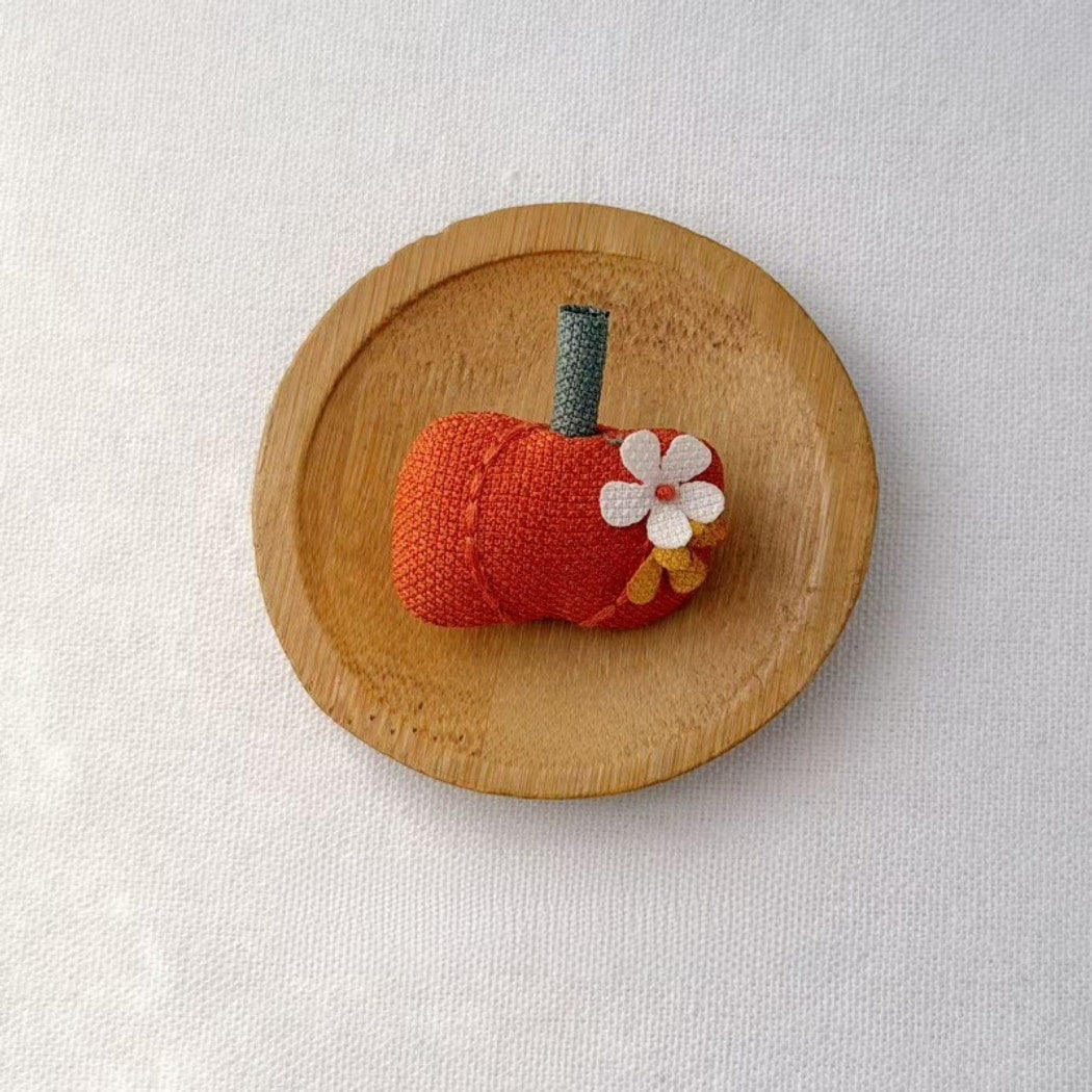 Pinori - Cute Playful Plant Theme Pin