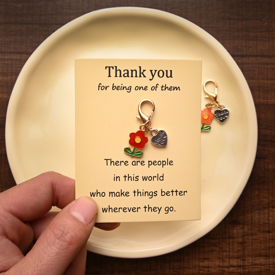 Taphug - Pocket Hug Cute Flower Charm Keychain