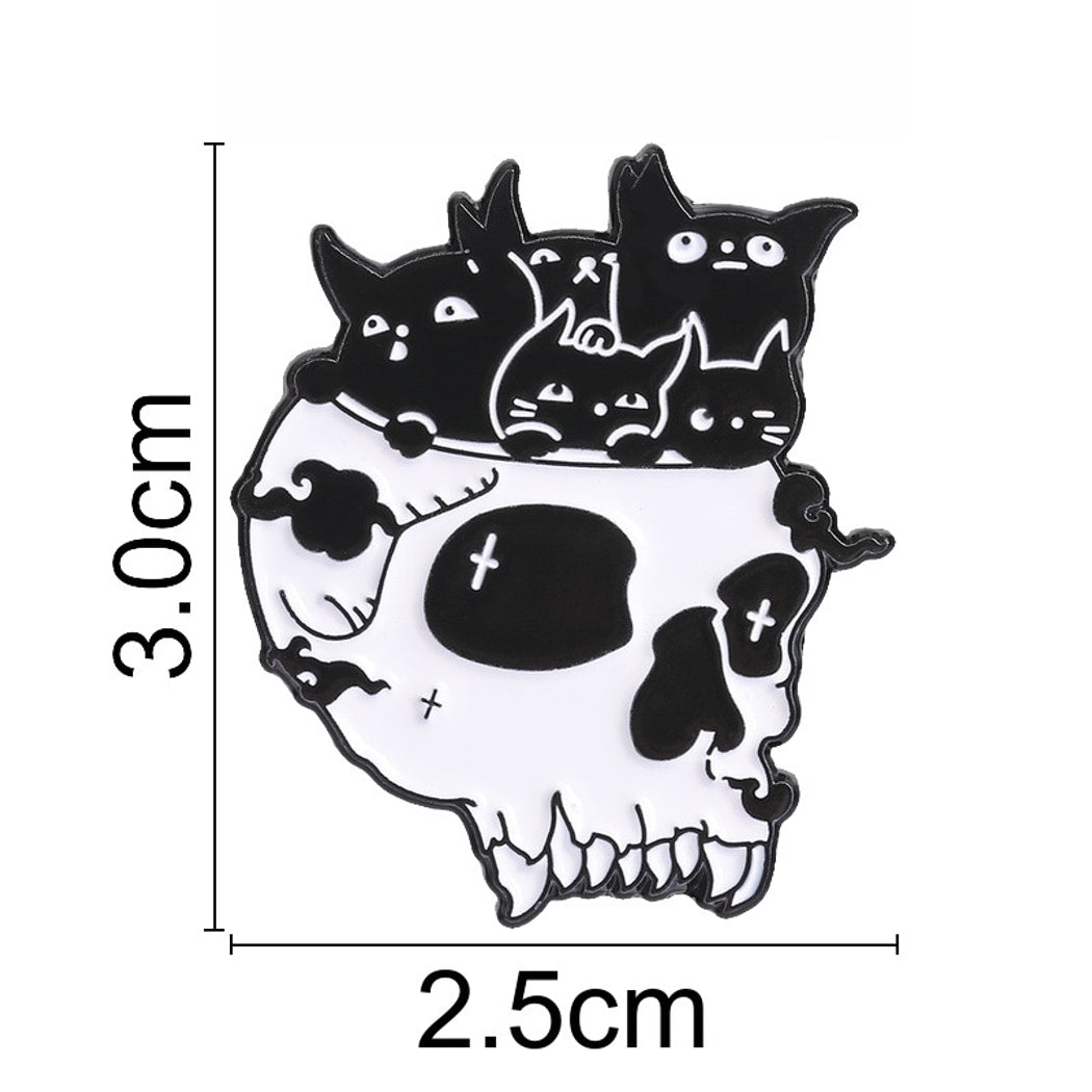 Pinori - Gothic Skull and Cat Decorative Pin
