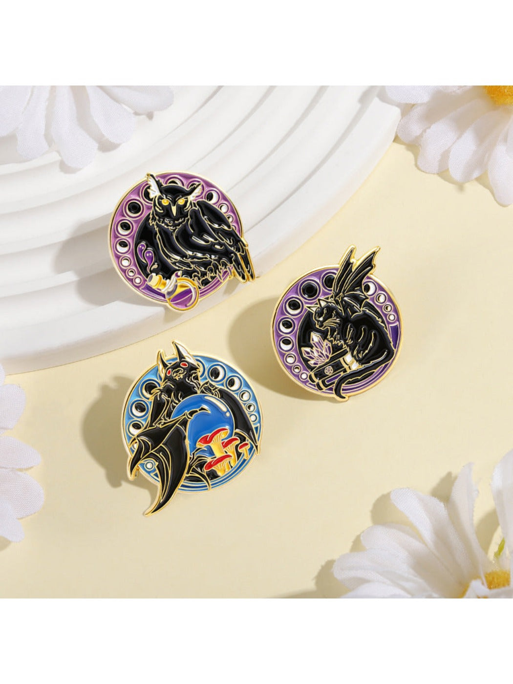 Pinori - Gothic Dark Animal Brooch