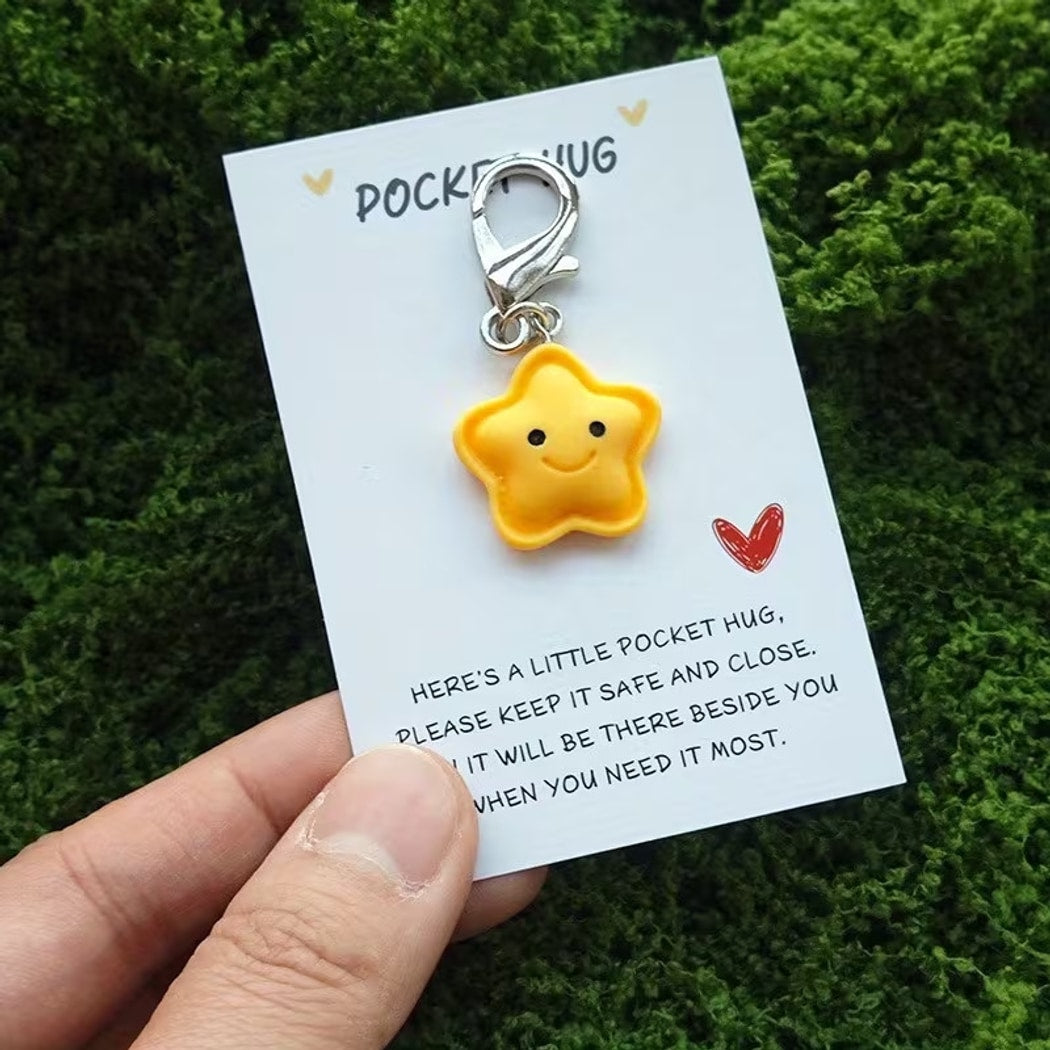 Taphug - Pocket Hug Smiling Star Keychain Set