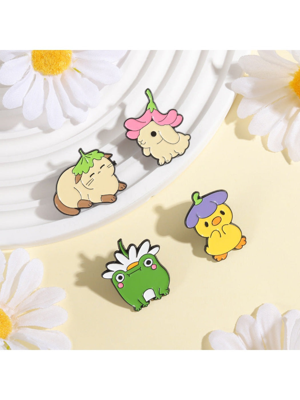 Pinori - Cute Flower Animal Brooch