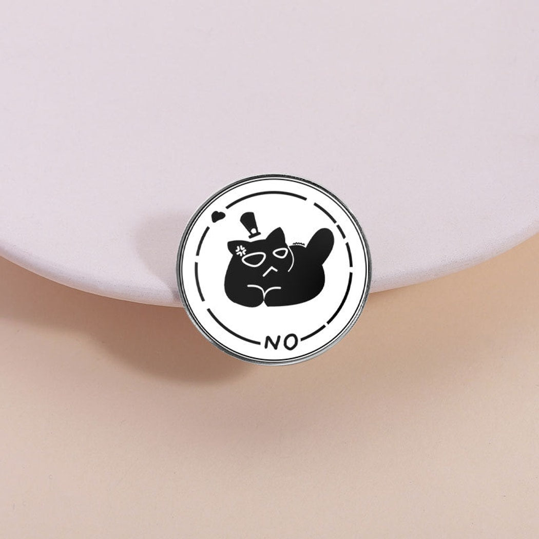 Pinori - Playful Character Motif Fashion Pin