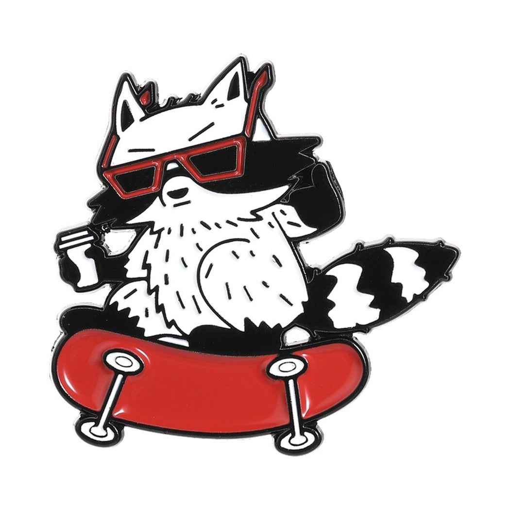 Pinori - Playful Animal Motif Raccoon Brooch Pin