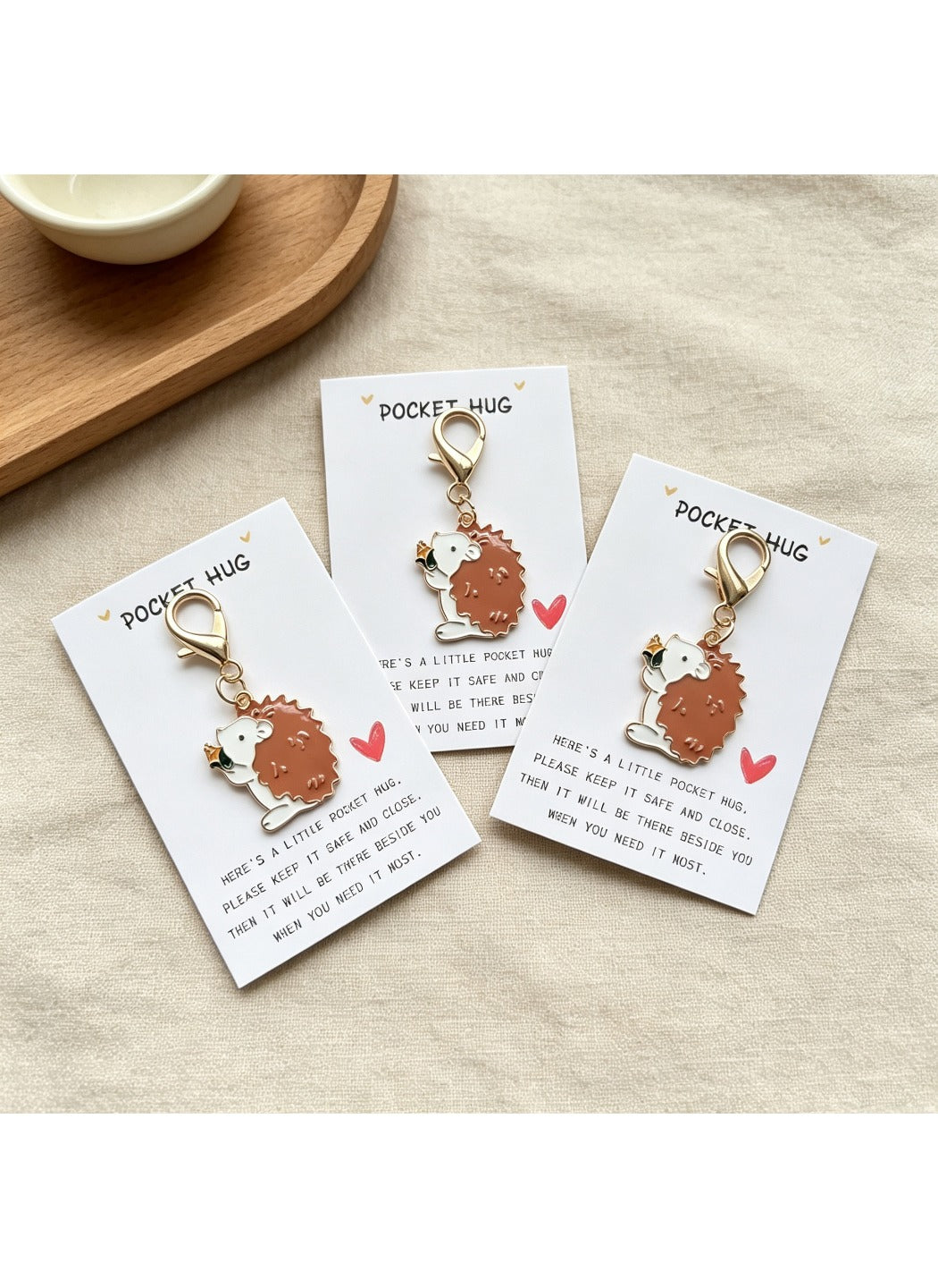 Taphug  - Alloy Pocket Hug Card Bouquet Hedgehog Keychain