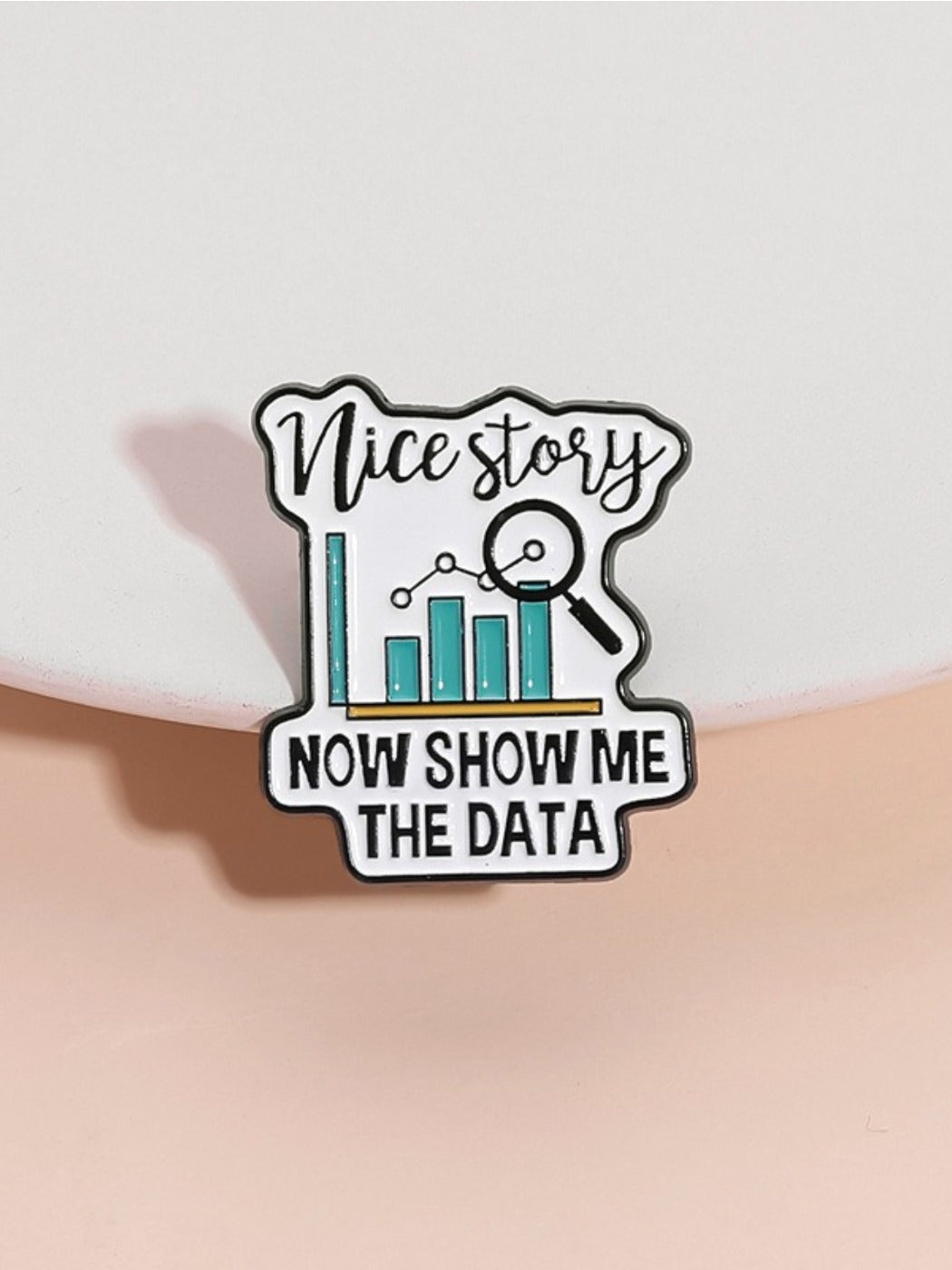 Pinori trendy versatile brooch shaped like a data graph with silver finish
