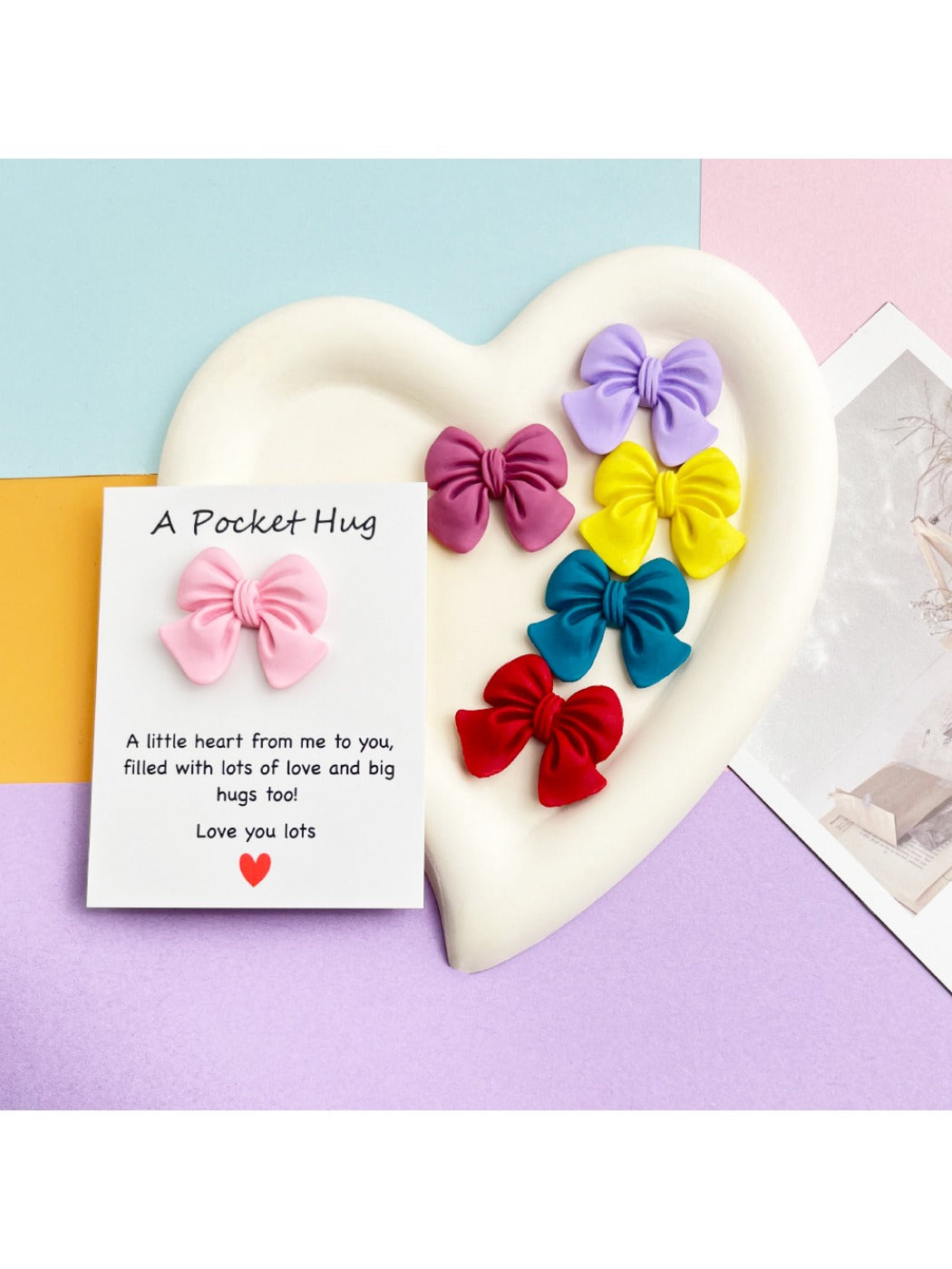 Taphug Pocket Hug greeting card with adorable bow on front