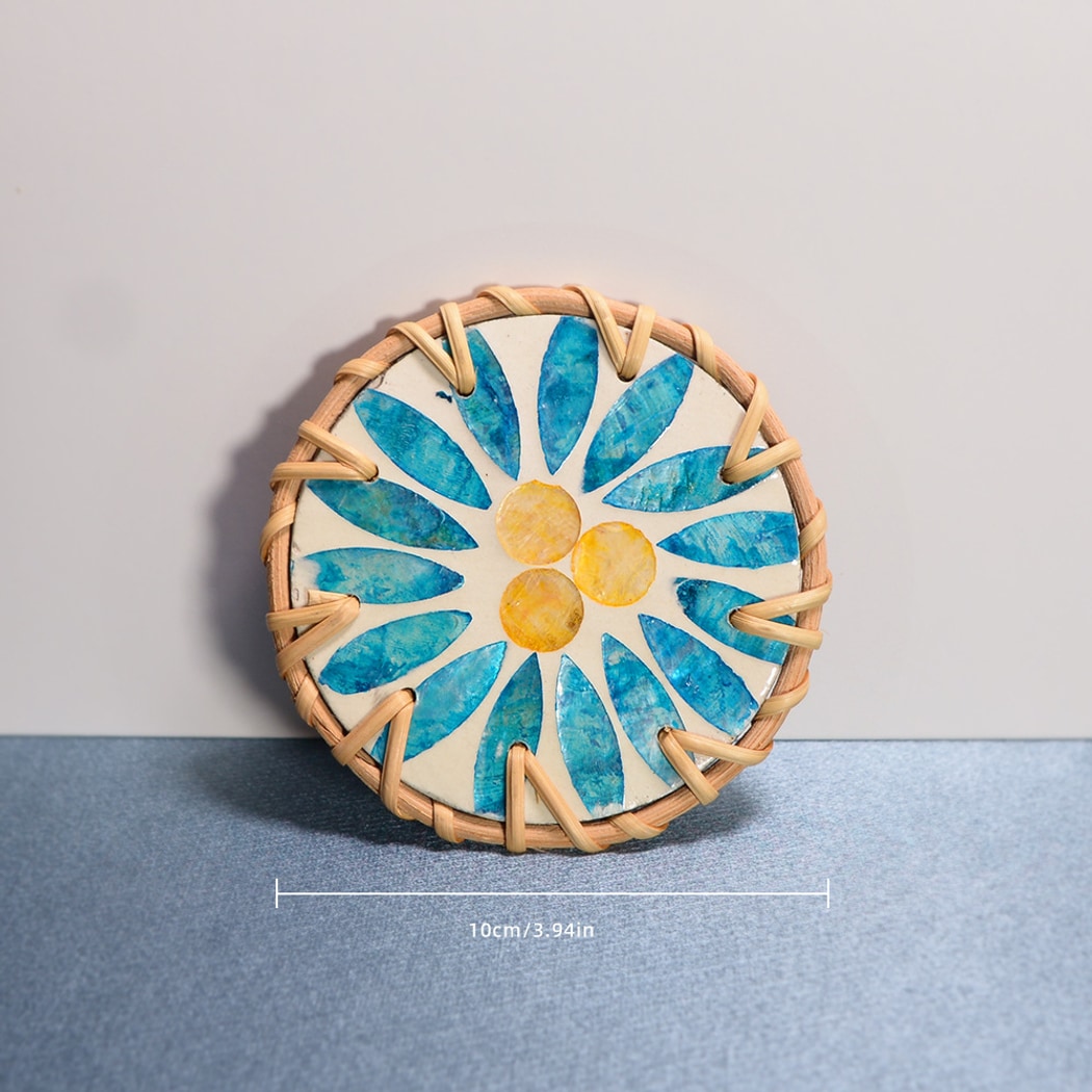 Thimara - Intarsia Floral Pattern Round Coaster
