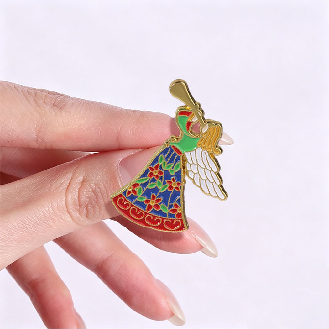 Pinori - Trumpeting Angel Accent Fanshion Pin