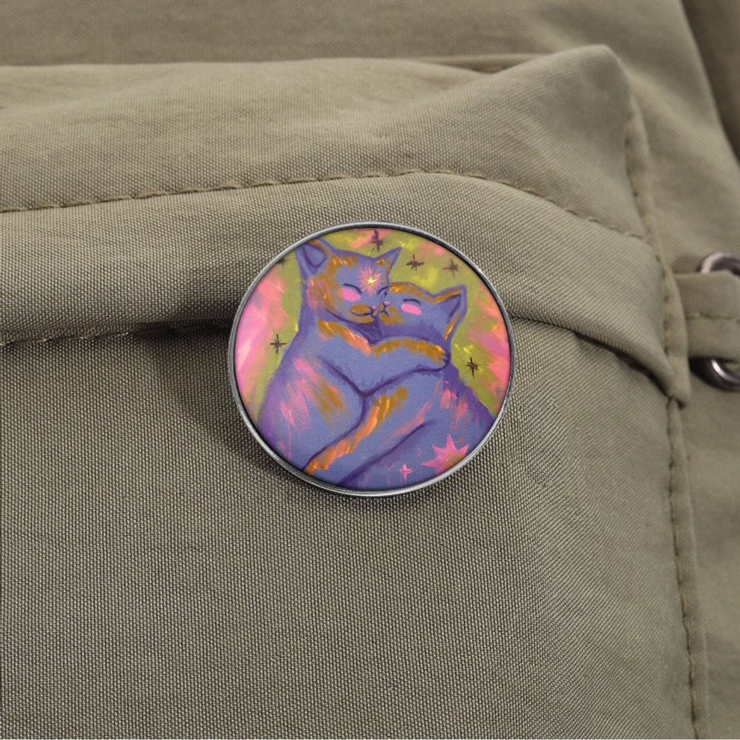 Pinori - Artful Hugging Kitten Motif Pin