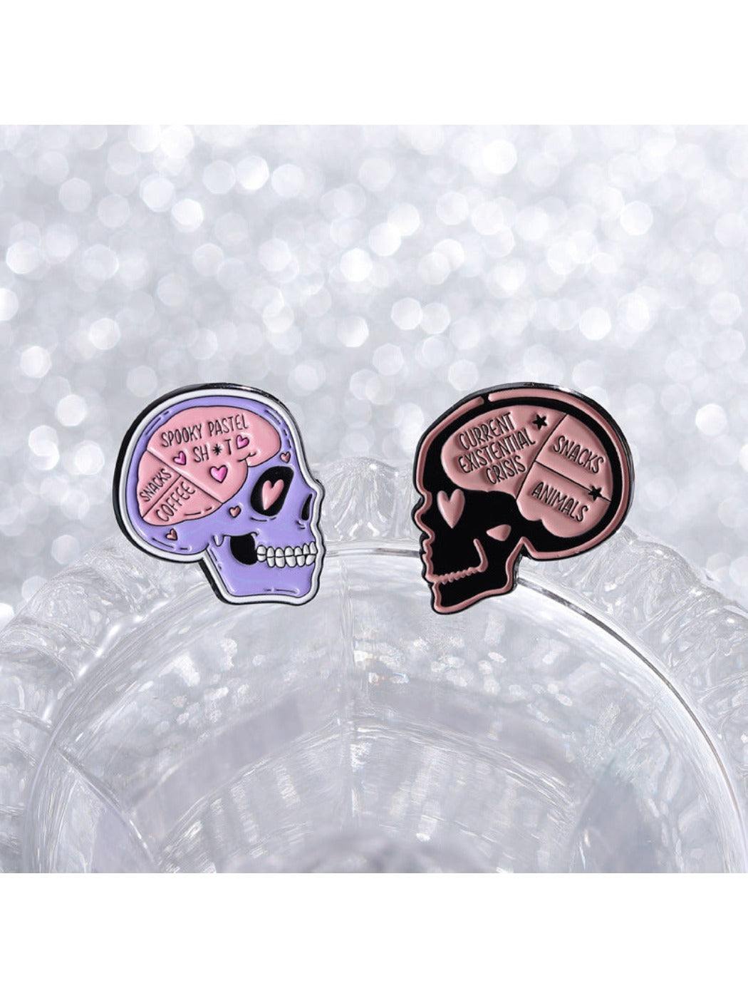 Pinori - Gothic Skull Brooch