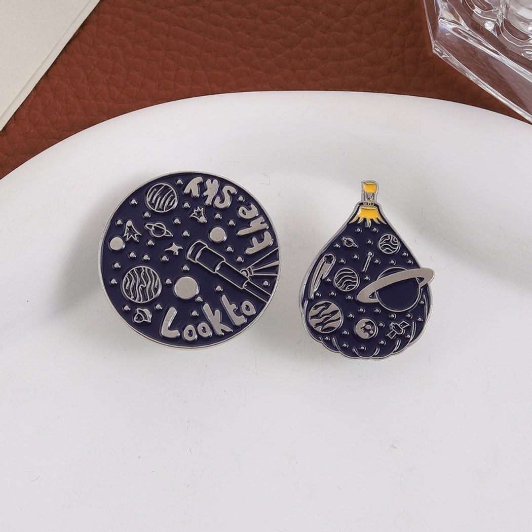 Pinori - Space Theme Letter Planet Decorative Brooch