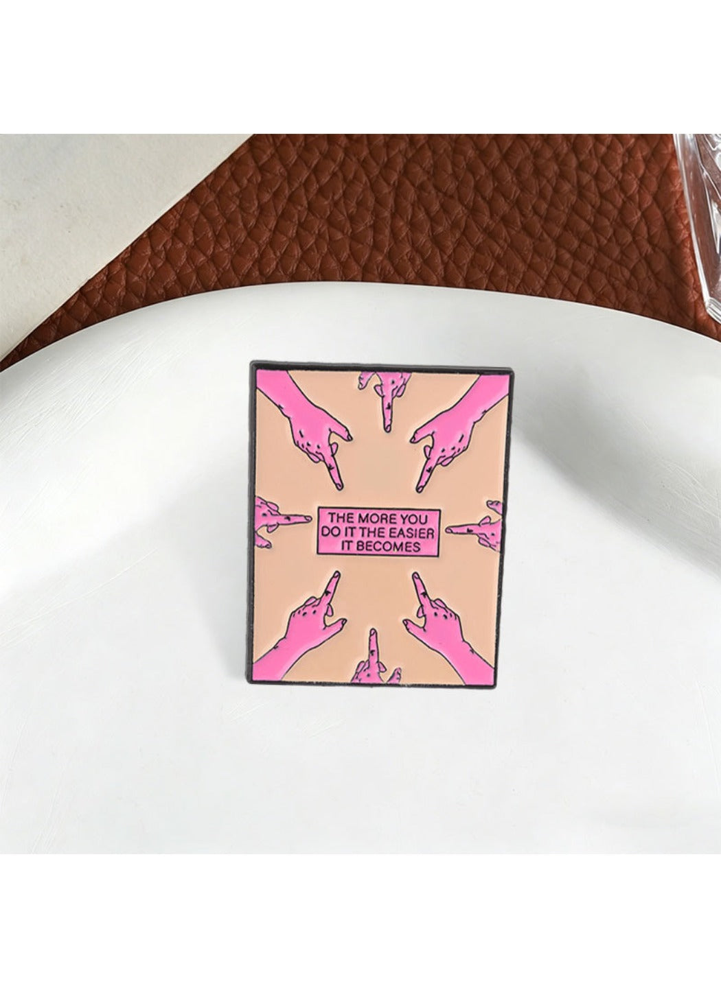Pinori - Pink Brooch Badge, Cute Cartoon Pink Gesture Pin