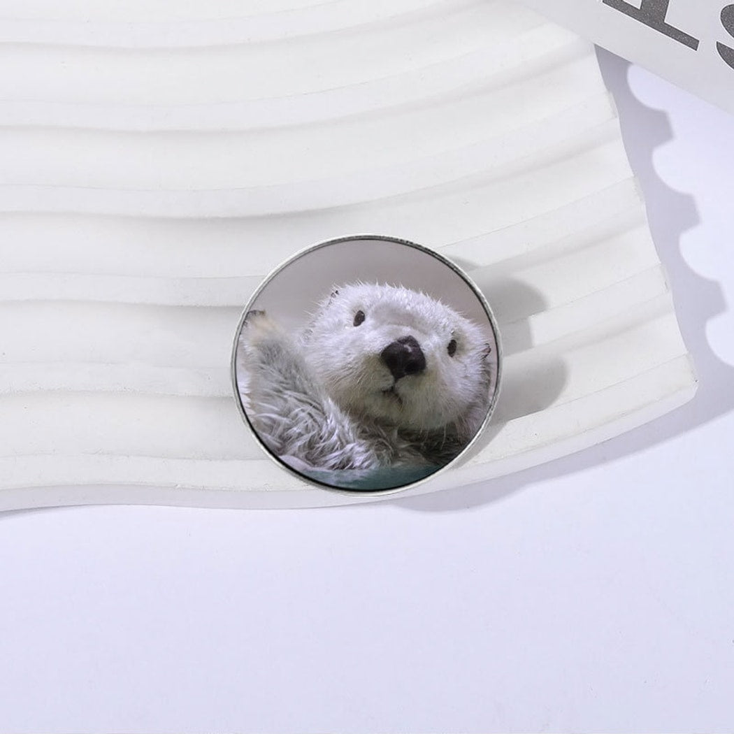 Pinori - Fashion Otter Graphic Round and Square Pin
