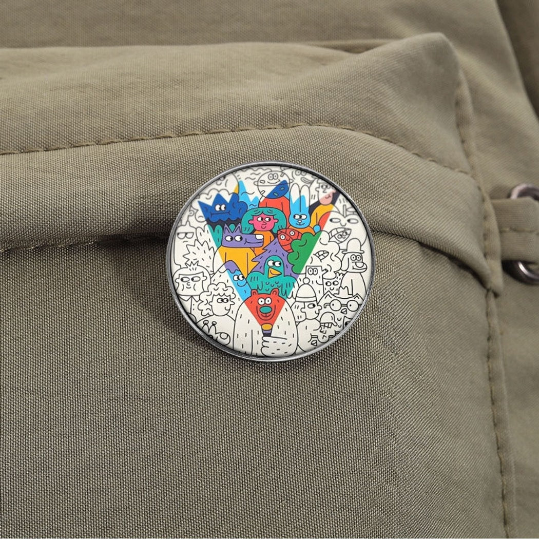 Pinori - Graphic Cartoon Crowd Pattern Fashion Pin