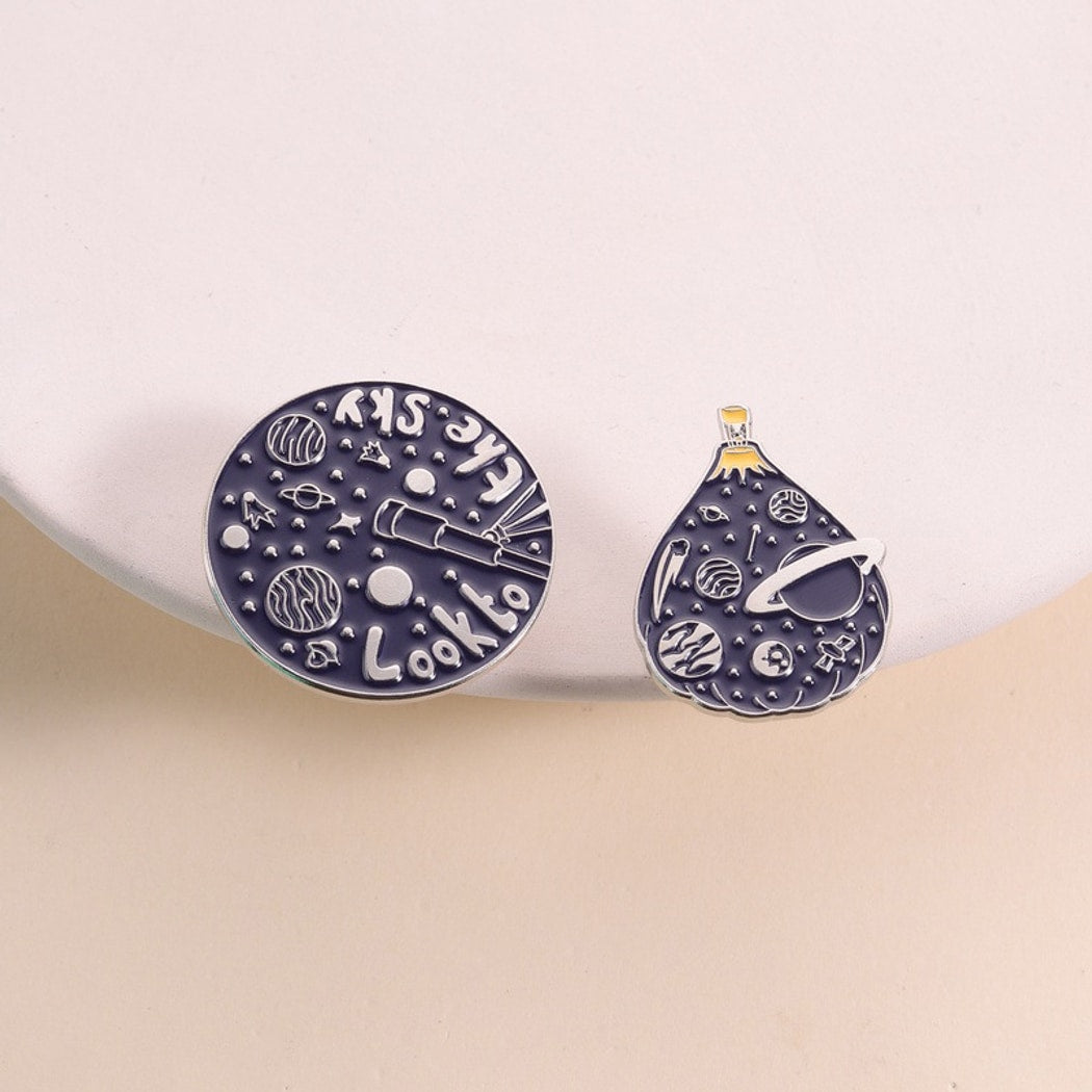 Pinori - Space Theme Letter Planet Decorative Brooch