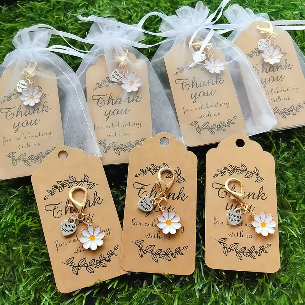 Taphug - Pocket Hug Heart and Daisy Keychain