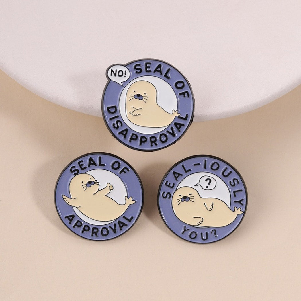 Pinori - Cartoon Seal Pin Brooch