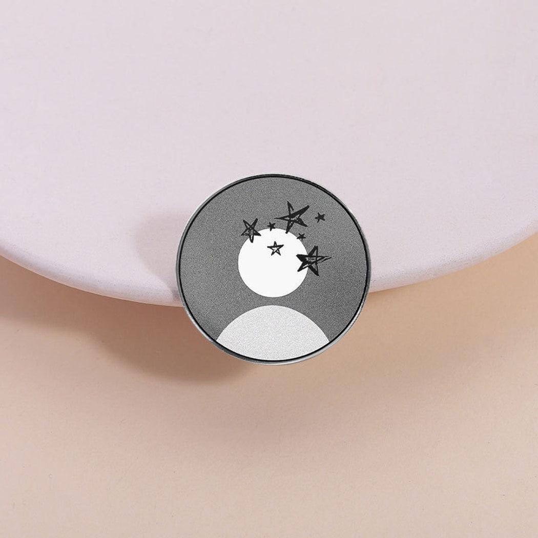 Pinori - Gray Tones Graphic Star Fashion Pin