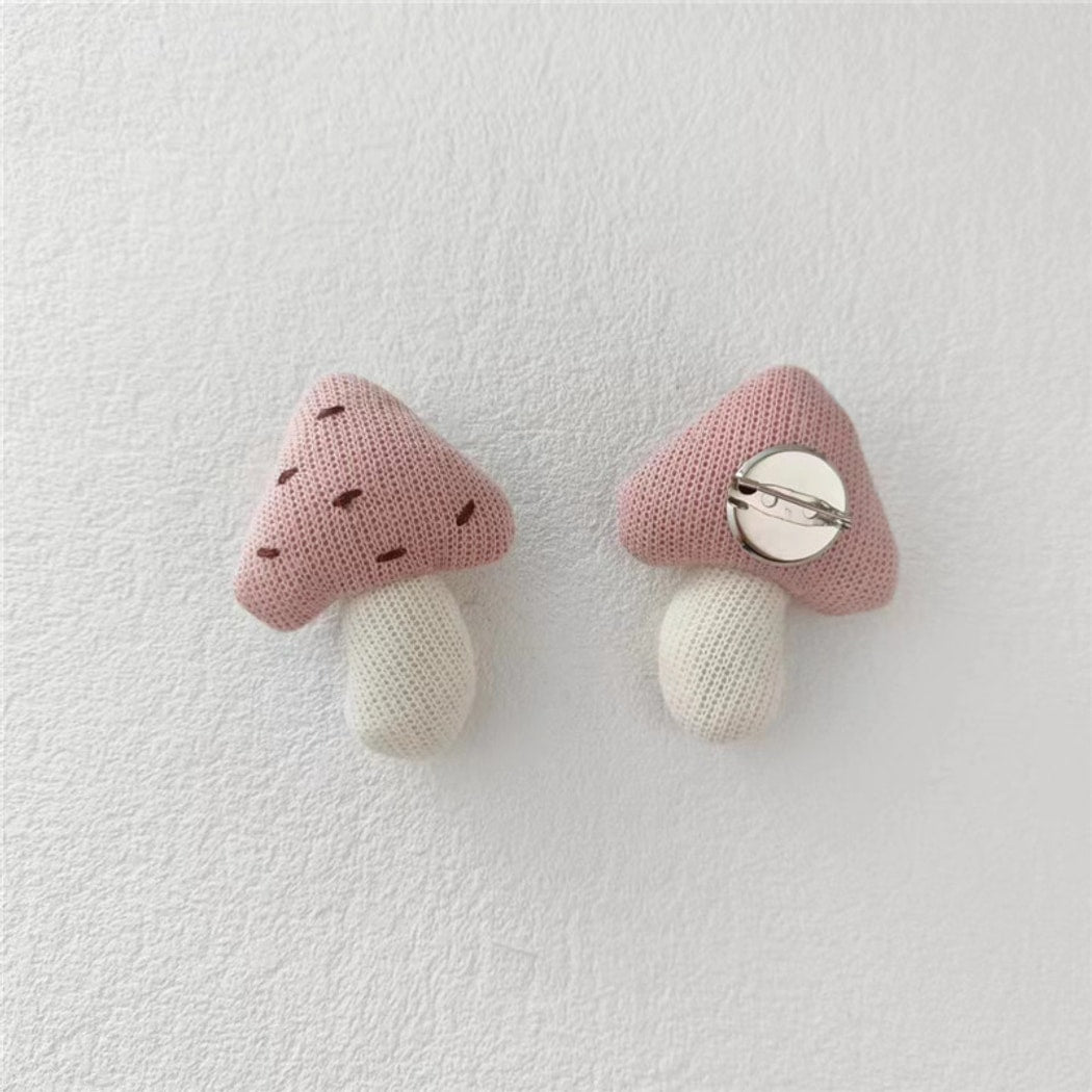 Pinori - Cute Mushroom Motif Decorative Pin