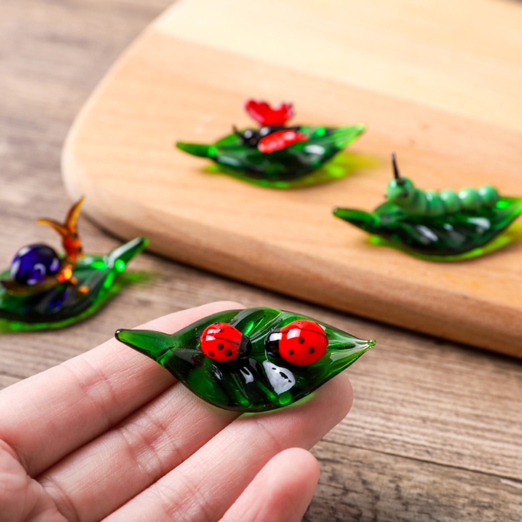Glasira - Leaves and Insects Desk Ornament