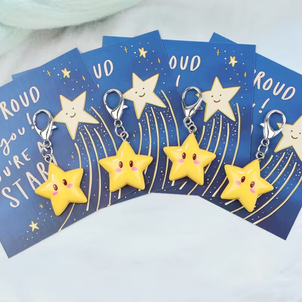 Taphug - Pocket Hug Cartoon Star Charm Keychain