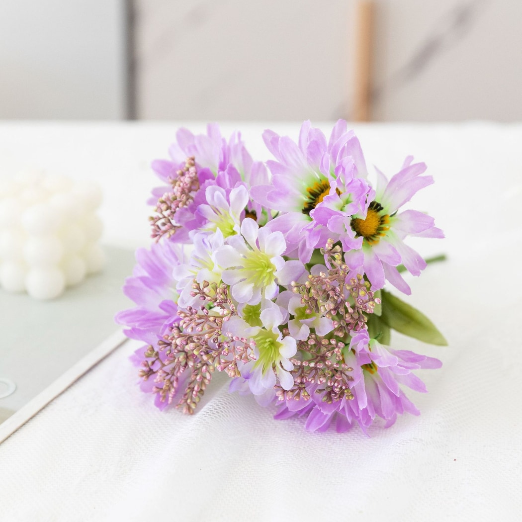 Roselle - Decorative Artificial Daisy Flower Bouquet