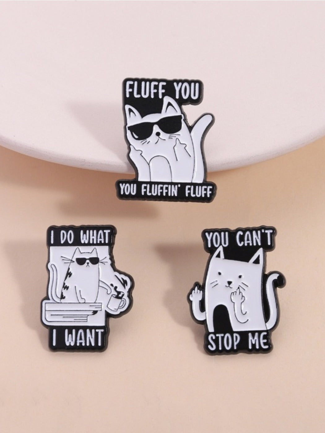 Pinori - Funny Cool Cat Brooch
