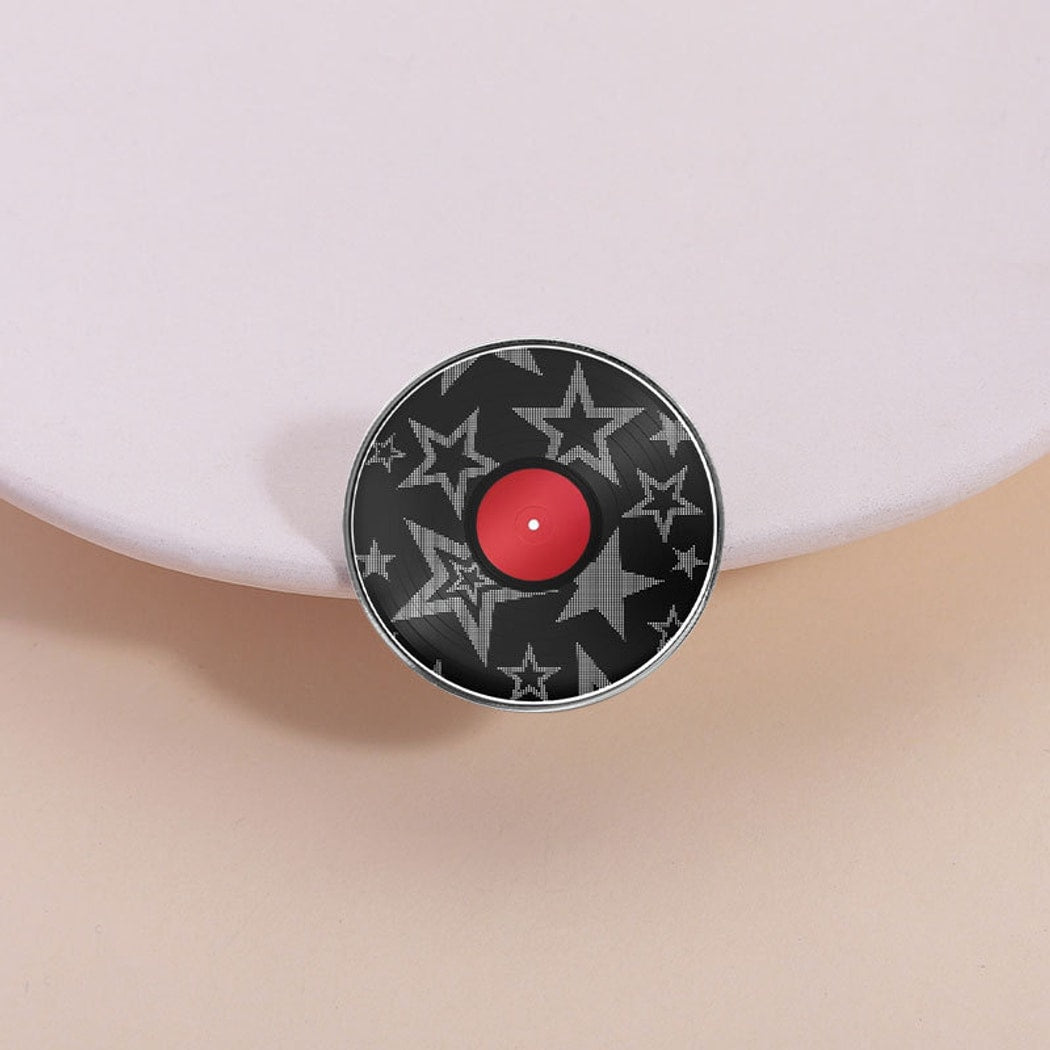 Pinori - Round Statement Star Pattern Pin