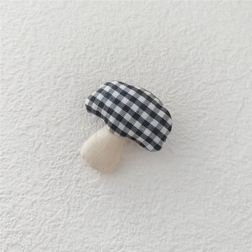 Pinori - Checked Pattern Mushroom Shape Pin