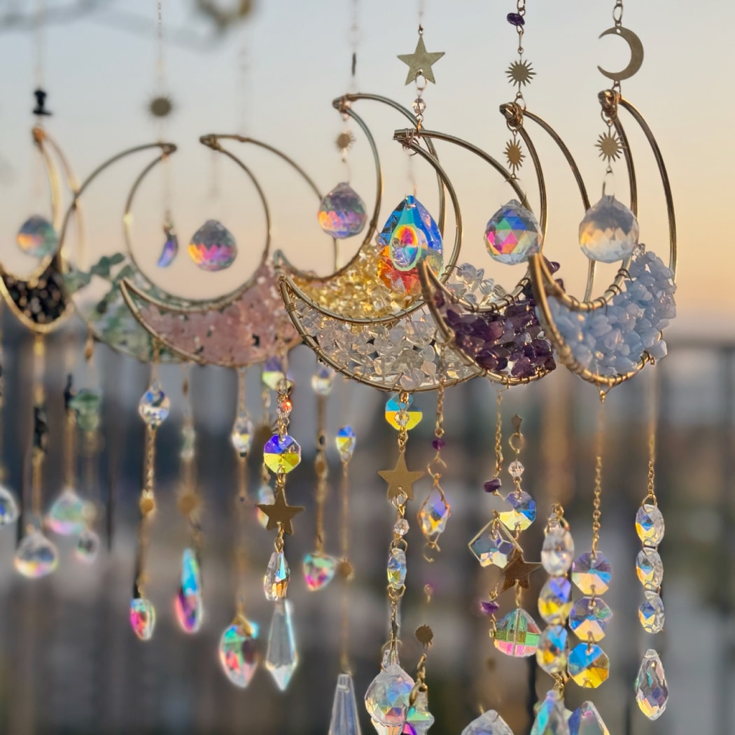 Somnira - Dreamy Moon Shaped Decorative Wind Chimes