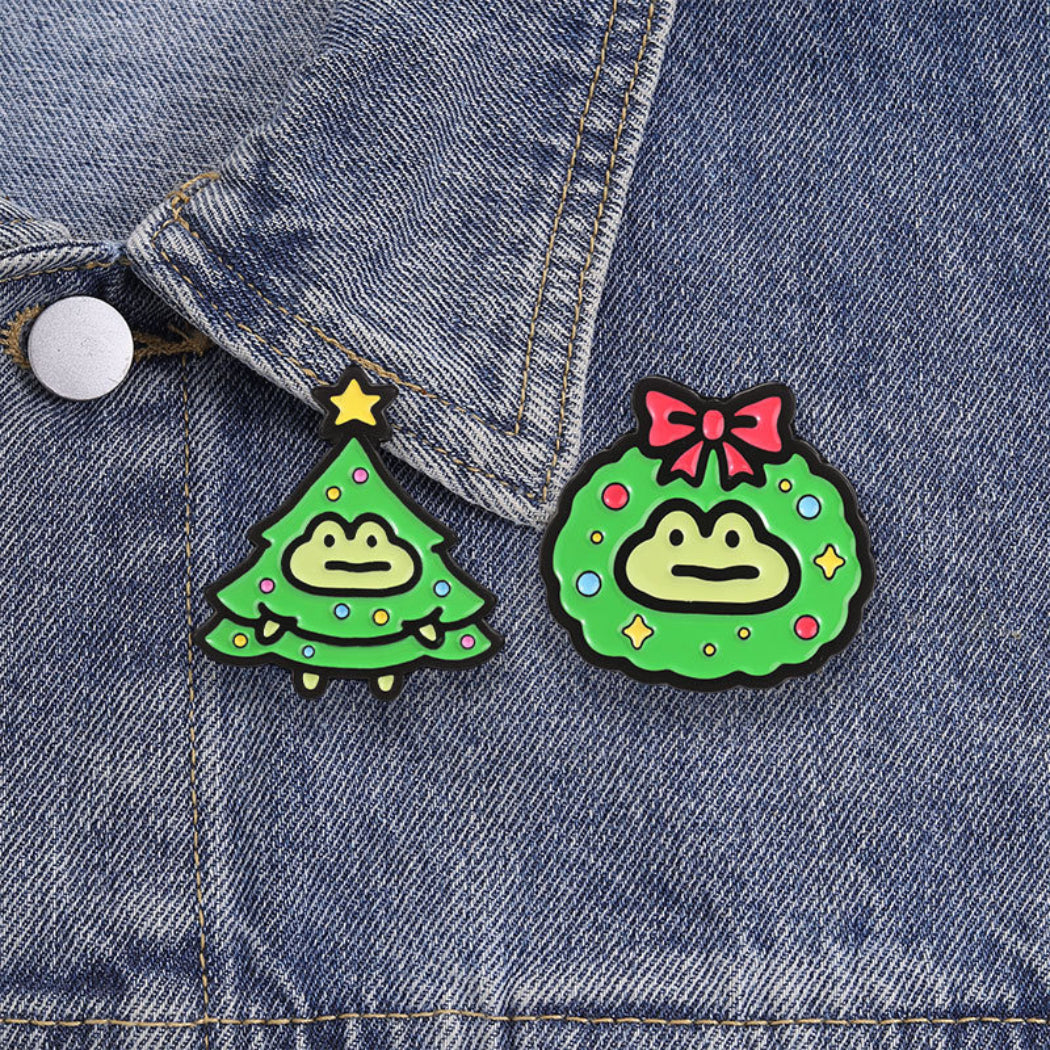 Pinori Frog Christmas Brooch Set