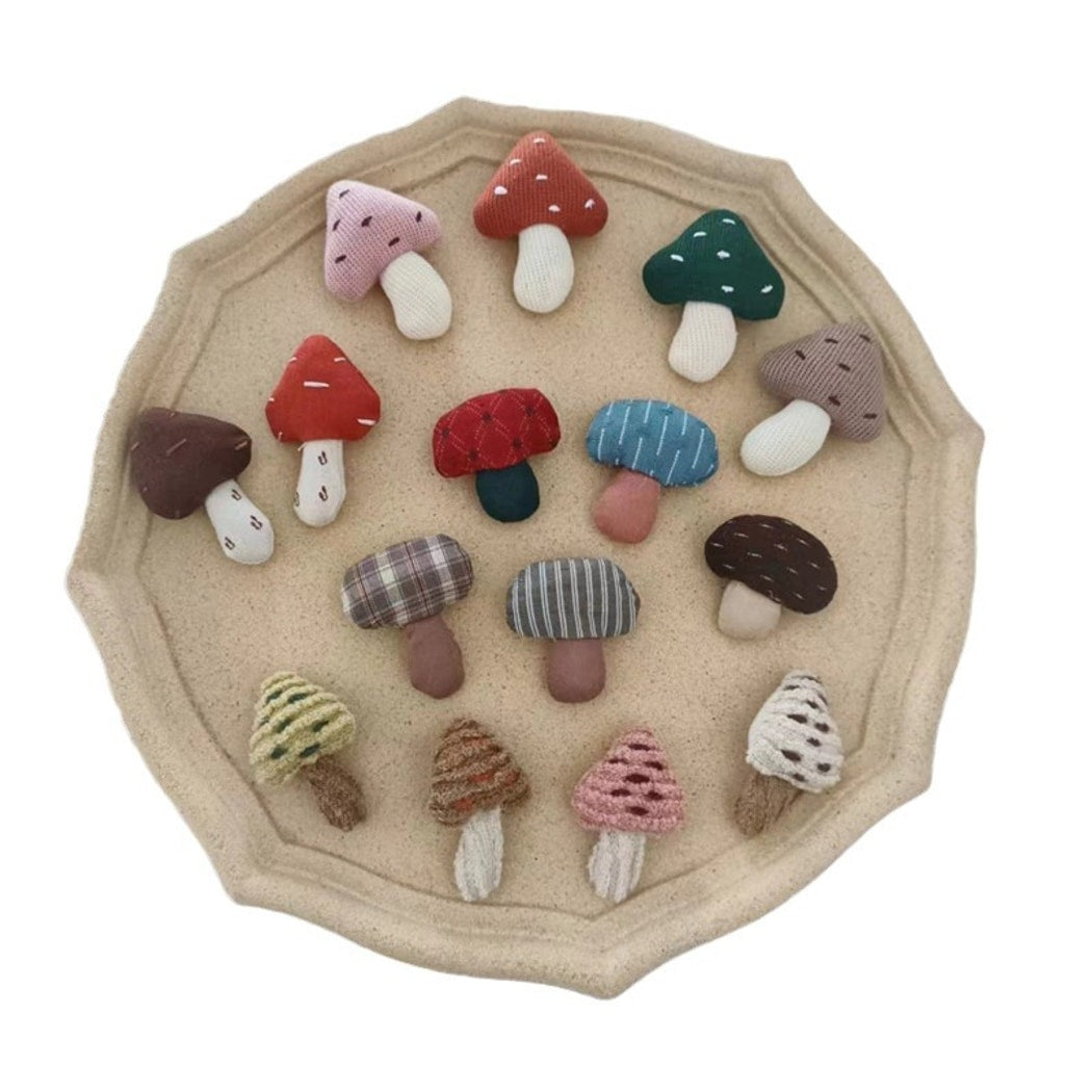 Pinori - Cute Mushroom Motif Decorative Pin