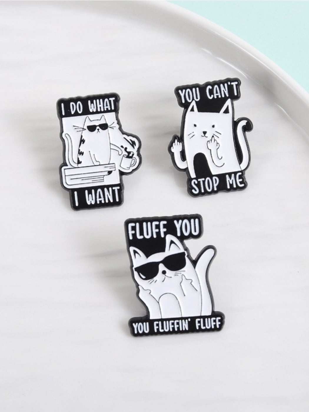 Pinori - Funny Cool Cat Brooch