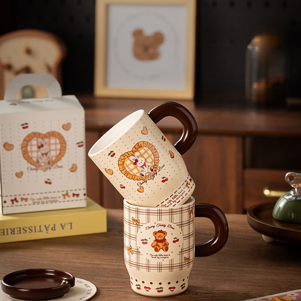 Mivora - Cute Bear and Rabbit Pattern Mug