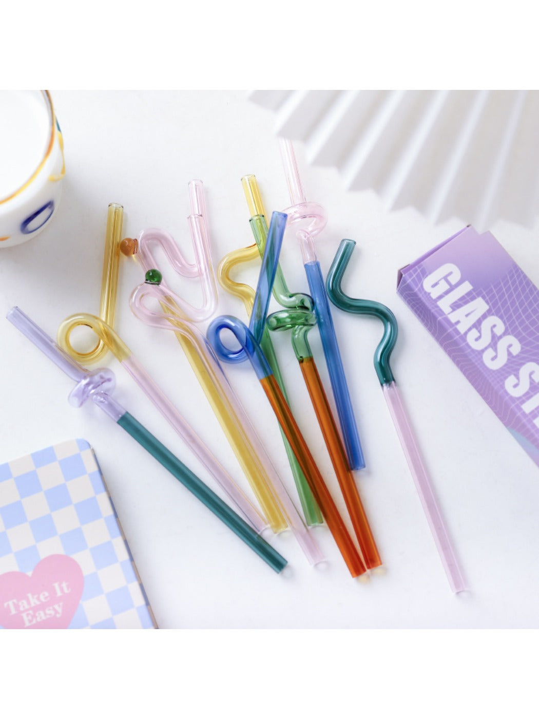Thimara colorful glass straws gift box with multiple vibrant straws displayed