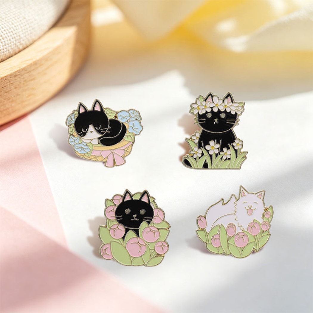 Pinori - Floral Cartoon Cat Outfit Accent Brooch