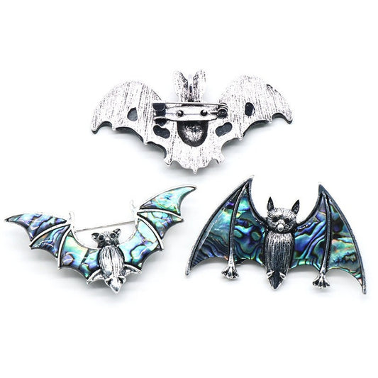 Pinori - Halloween Retro Bat Shape Pin