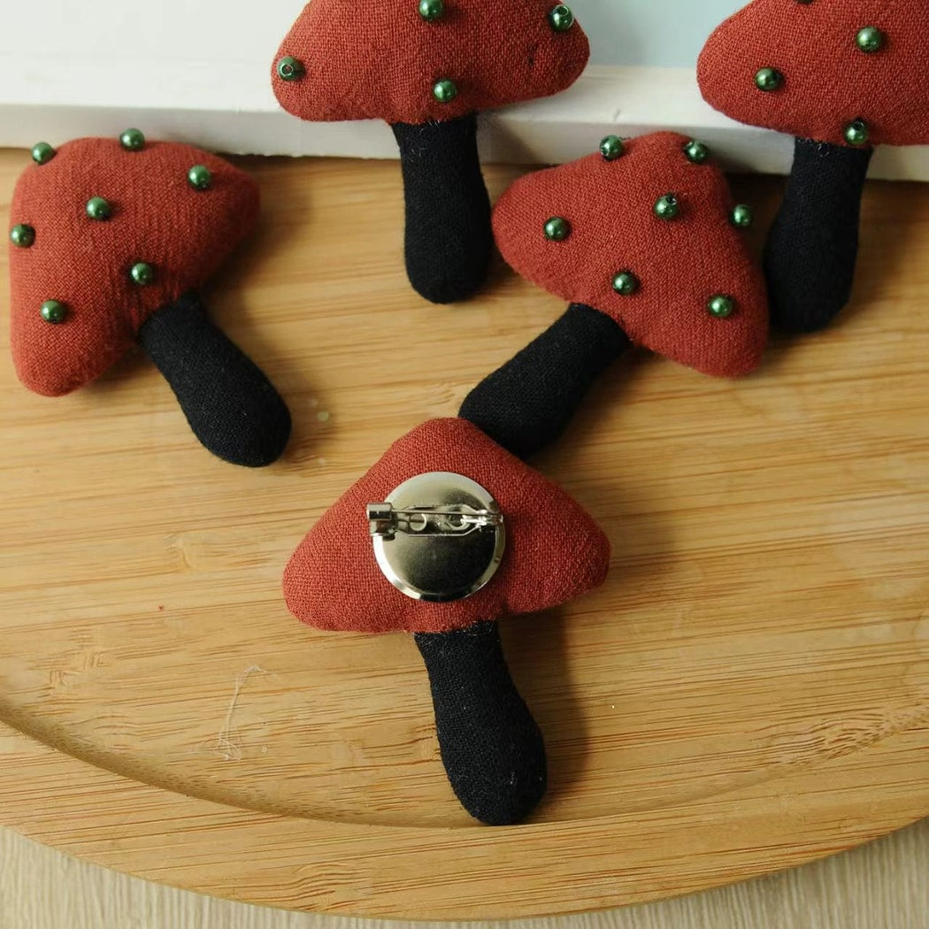 Pinori - Cute Red Mushroom Shaped Pin