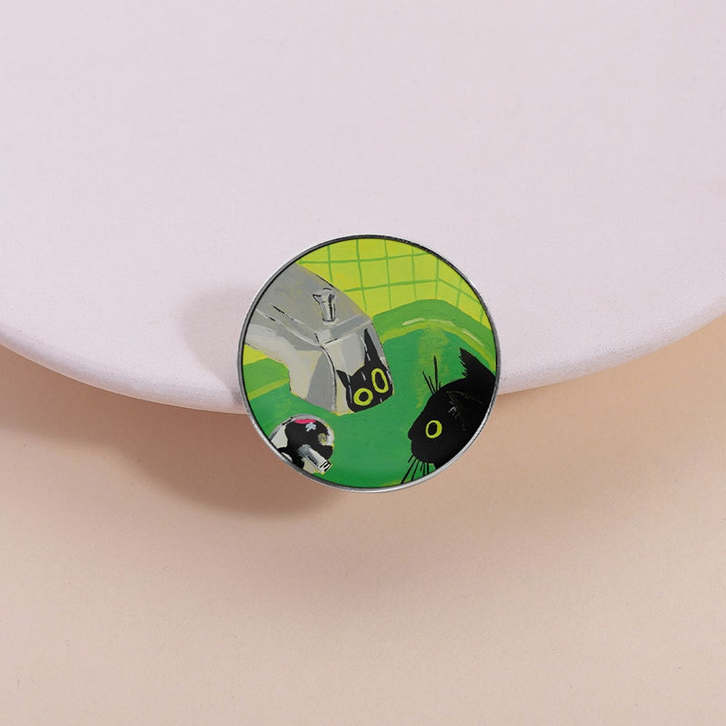 Pinori - Playful Cat Theme Geometry Pin